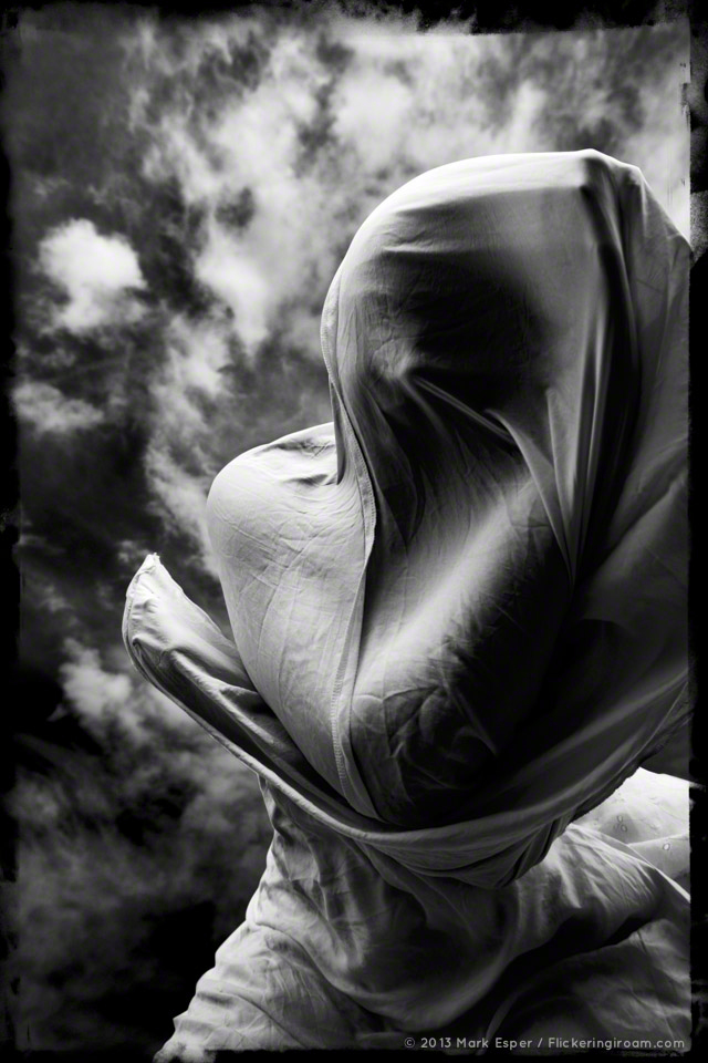 Art Nude Photography of Silk Shapes in Colioure - Flickering I Roam...