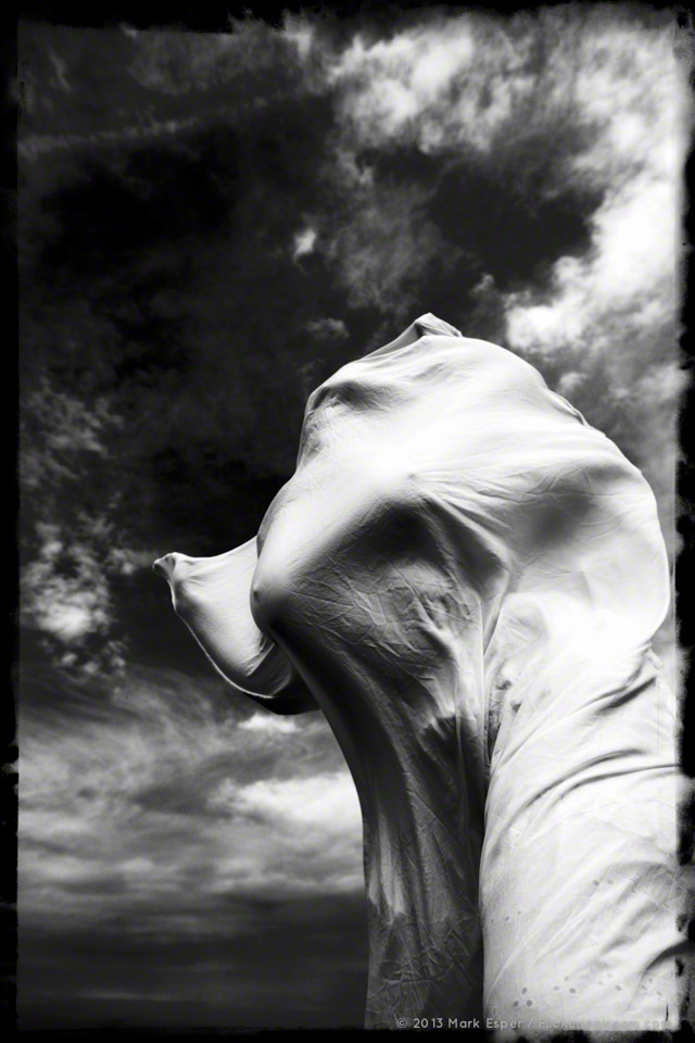 Art Nude Photography of Silk Shapes in Colioure - Flickering I Roam...