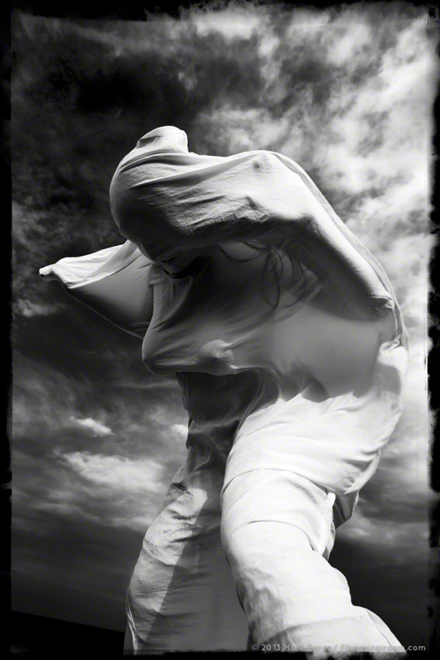 Art Nude Photography of Silk Shapes in Colioure - Flickering I Roam...